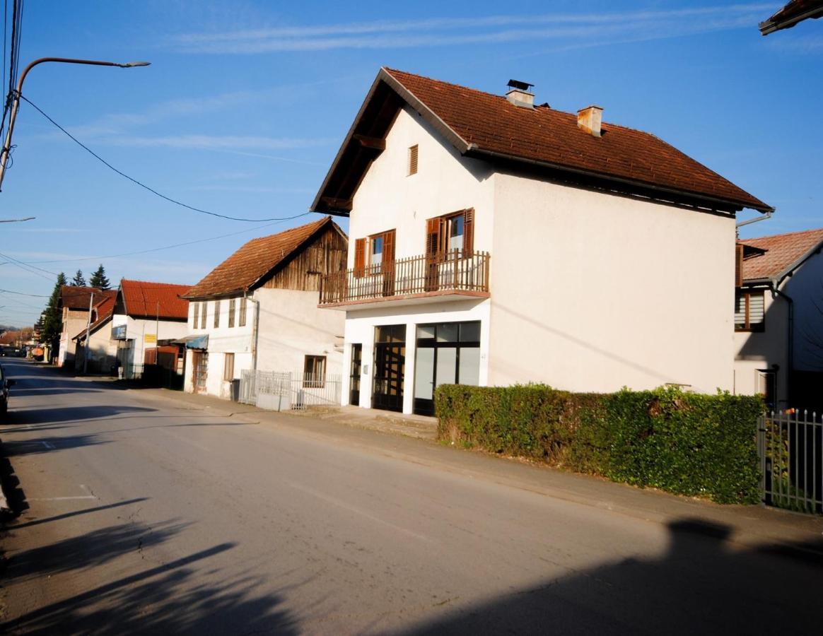 Apartman Alchemist I Bosanska Dubica Екстериор снимка